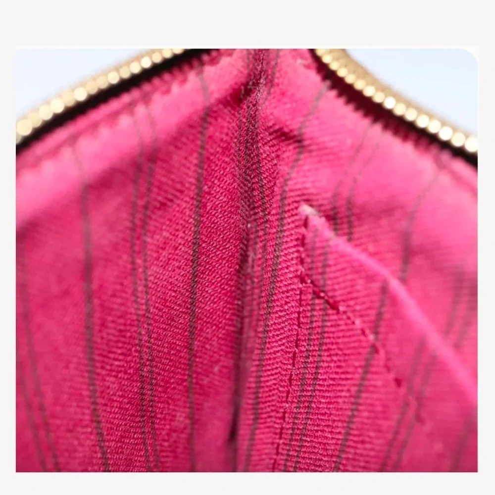 Louis  Vuitton Pochette- very good condition. Authentic guaranteed - Picture 7 of 12